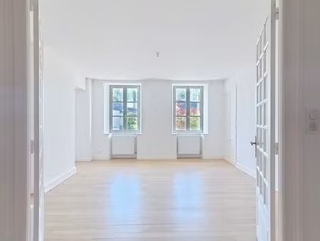 appartement 7 pièces 166 m²