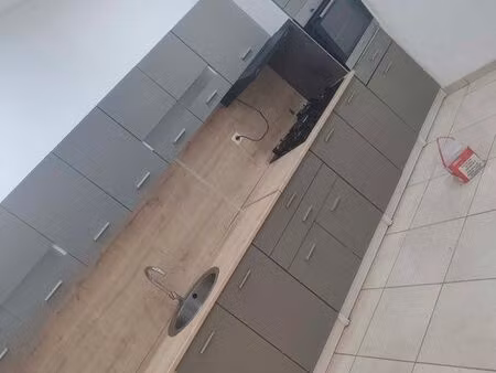 maison 2 ch + 2 bureaux