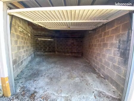 grand garage / box stockage