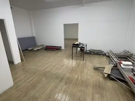à louer local 120 mètres neuf