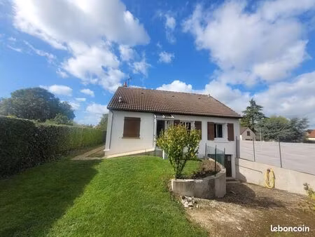 maison a bellegarde loiret a quelques mètres du centre ville