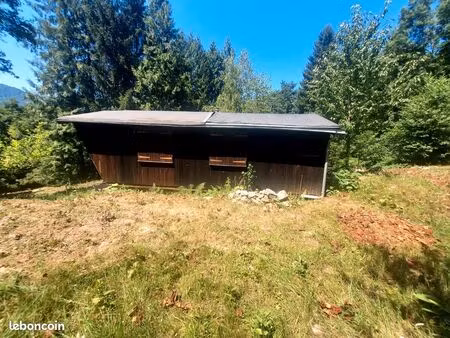 vend terrain + chalet sainte agnes