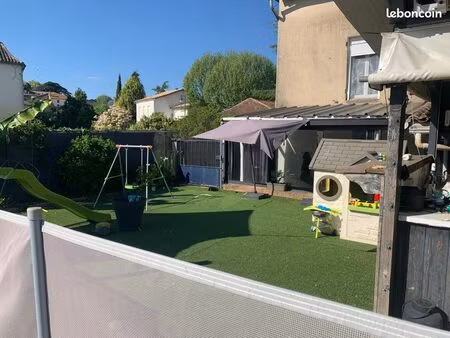 maison avec beau potentiel 5 pièces