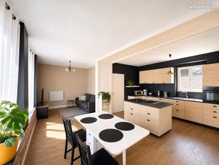 maison 7 pièces 387 m²