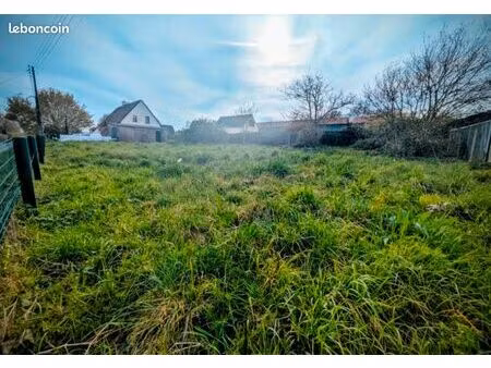 baisse de prix - terrain à bâtir 420m2■non viabilisé en eau l'égout.■façade de 27ml.■orien