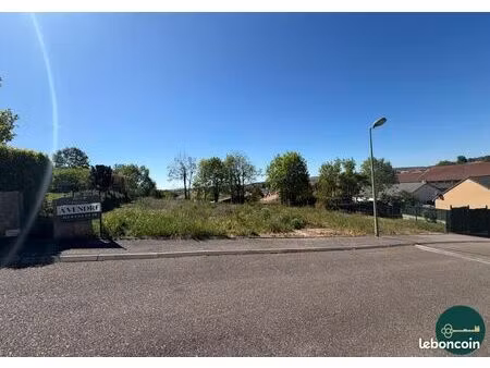 terrain 906 m² toul