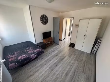 studio meublé