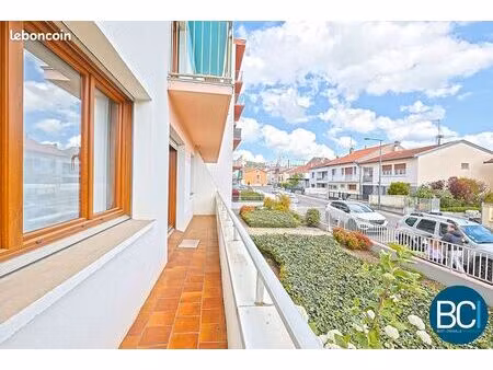 appartement 3 pièces 93 m²