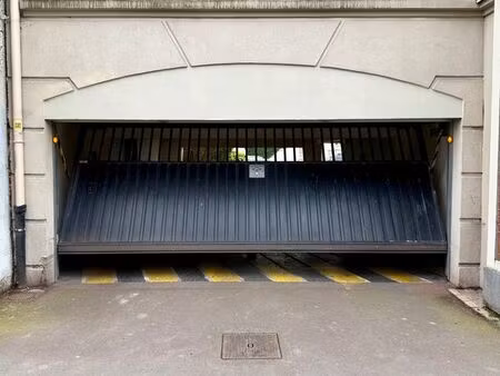 parking rue des stations
