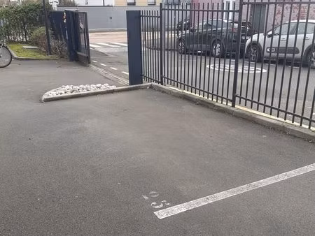 place de parking saint andré