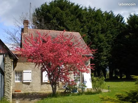 maison de 70 m2 + grange sur 1500 m2
