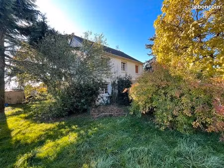 pavillon 6 pièces 106 m²