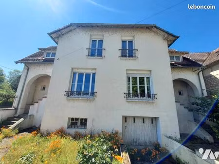 maison 8 pièces 167 m²