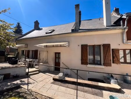 maison 4 pièces 77 m²