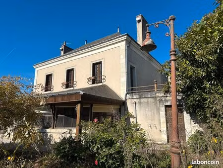 rare à ce prix grande maison de 180 m² – volumes exceptionnels – à saisir rapidement