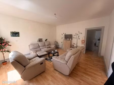appartement t3 de 86 88 m² avec terrasse