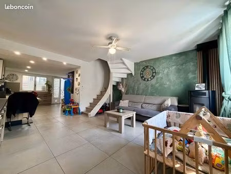 maison 5 pièces 104m2