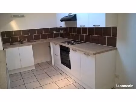 maison 3 pièces propre et calme