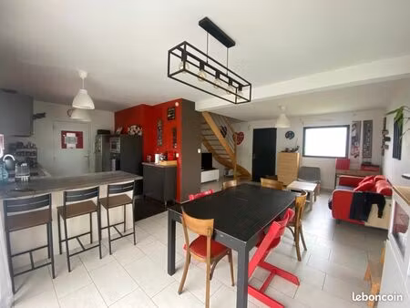 maison récente 4 chambres – 113 m² – calme – proche centre