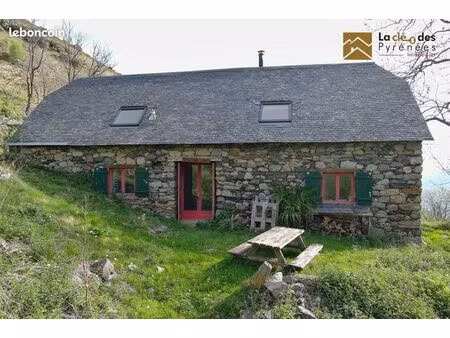 grange 2 pièces 130 m²