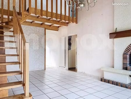 maison 5 pièces 85 m²