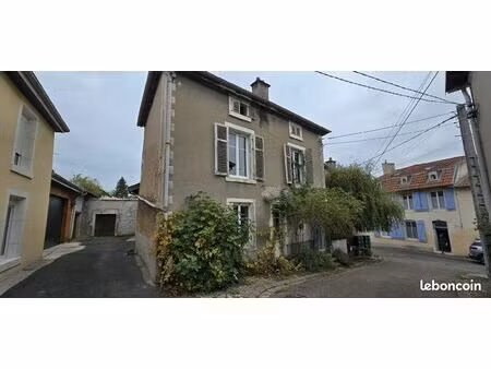 maison de village 8 pièces 182 m²