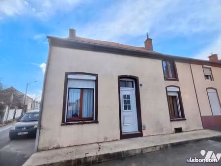 maison 4 pièces 85 m²