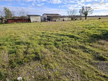 terrain 818 m² carcares sainte croix