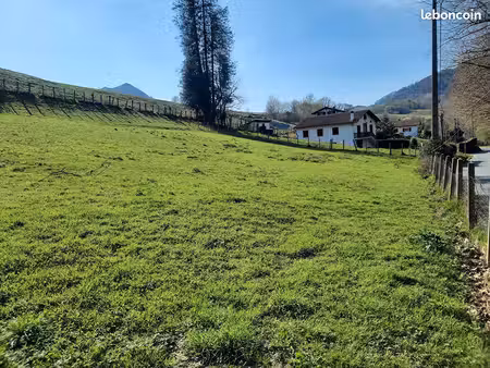 terrain 604 m² sare