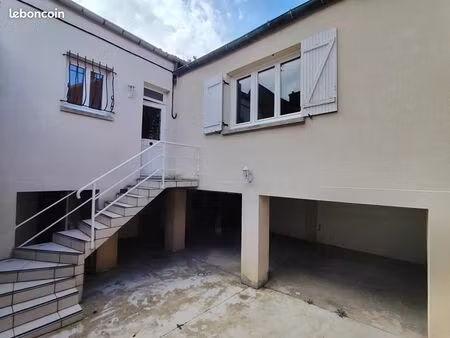 immeuble 5 pièces 103 m²