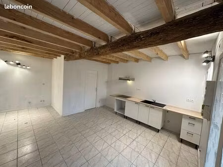 t2 avec terrasse extérieur