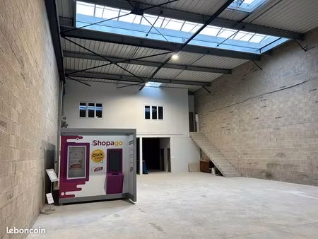 local d'activite 470 m2 croix blandin