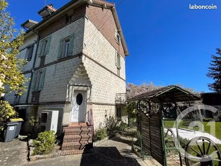 maison 5 pièces 77 m²
