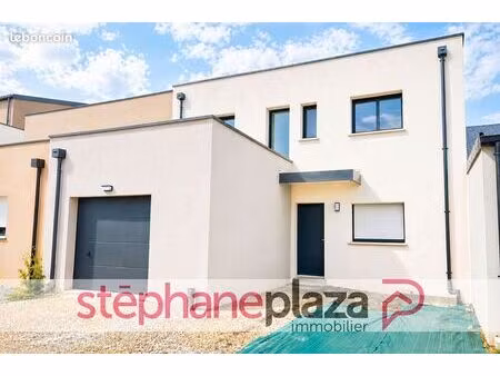 maison 6 pièces 136 m²