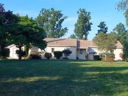 maison avec accès direct au lot à casseneuil (47440)