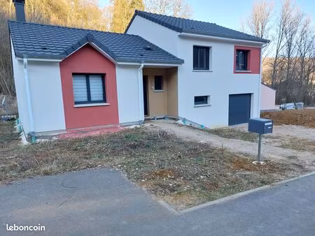 maison individuelle libre 4 côtés