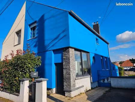 maison 5 pièces – 120 m² – terrasse  jardin & cave