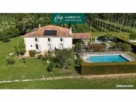 maison 7 pièces 243 m²