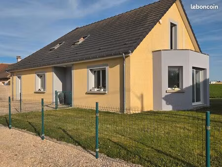 maison 6 pieces 225 m2 hab avec piscine intérieure