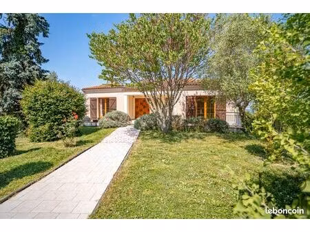 villa 7 pièces 191 m²