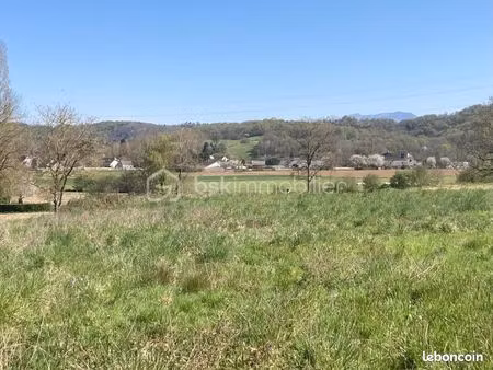 terrain 1 021 m² benac