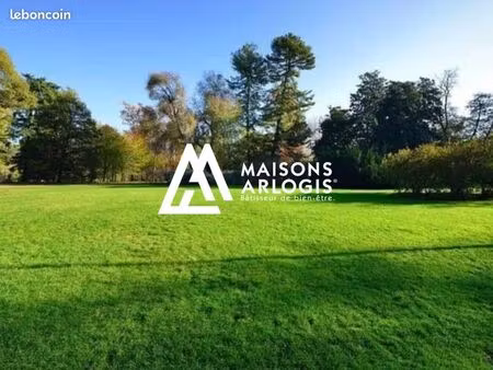 terrain 817 m² parentis en born