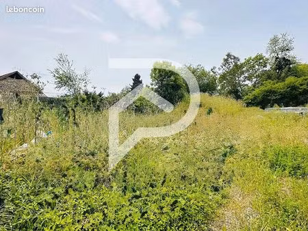 terrain 704 m² viellesegure