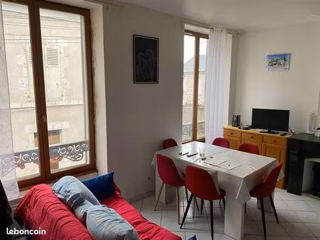 immeuble de rapport 3 lots centre beaugency 100 % loué 15 000 /an