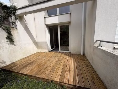 à vendre – appartement t2 avec jardins  terrasses et parking – saint‑herblain – 155 000