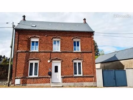 maison individuelle rénovée + de 80 m²-grand jardin- emplacement central idéal