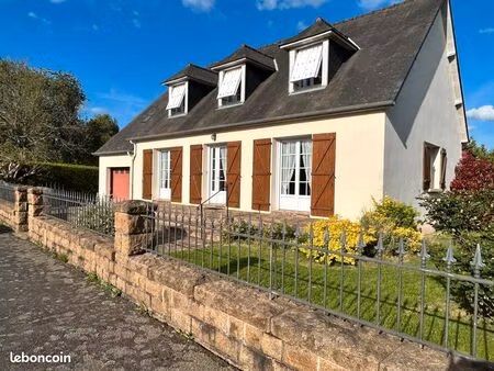belle maison dans le bourg
