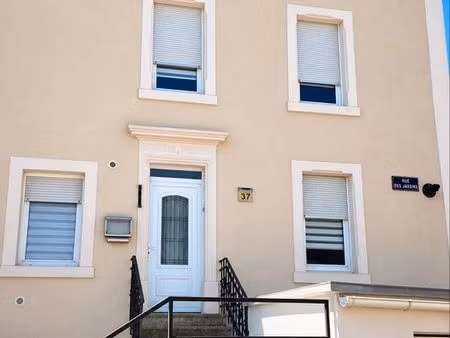 maison familiale avec grand jardin au calme – 110 m² – 210 000