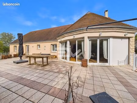 pavillon 5 pièces 190 m²