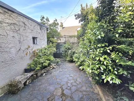 maison 7 pièces 170 m²